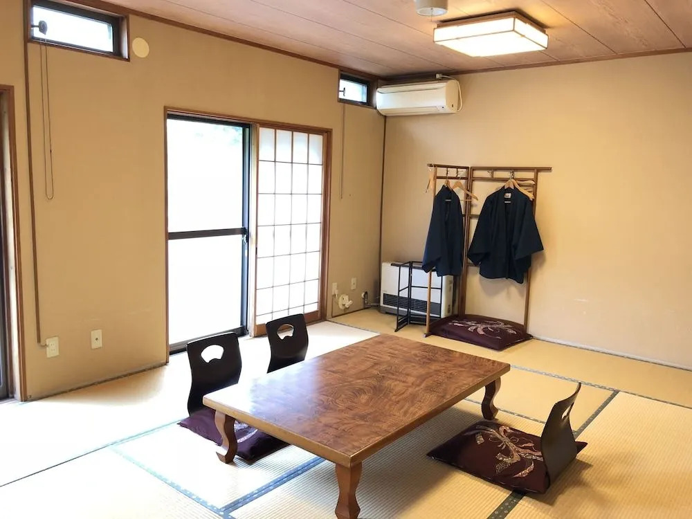 Rokkasou