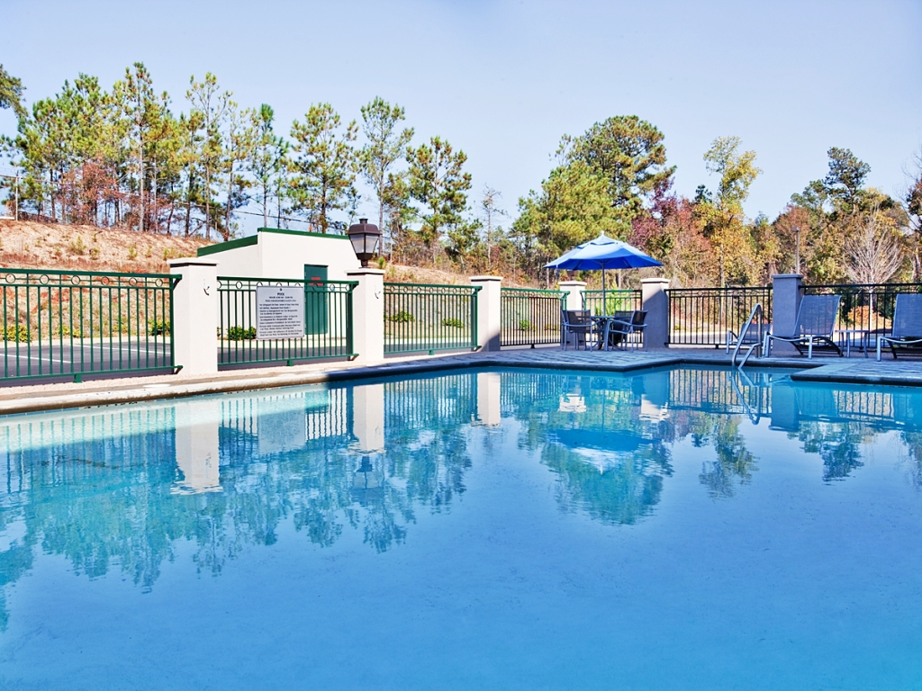 Holiday Inn Express & Suites Macon - I-475 by IHG