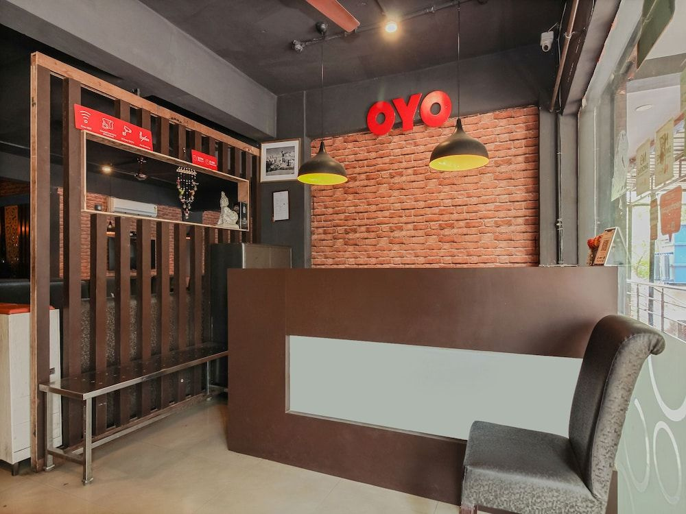 OYO 28743 Golconda Inn