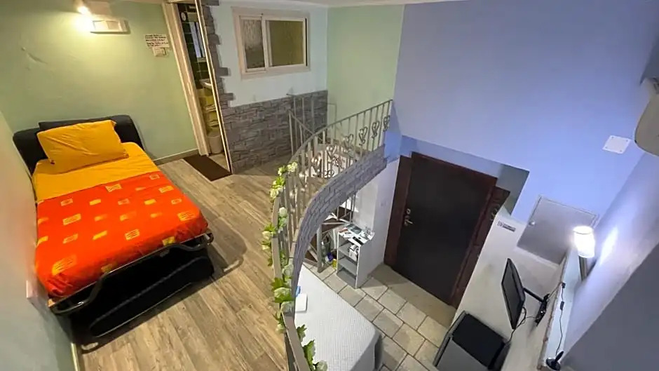 Loft 24