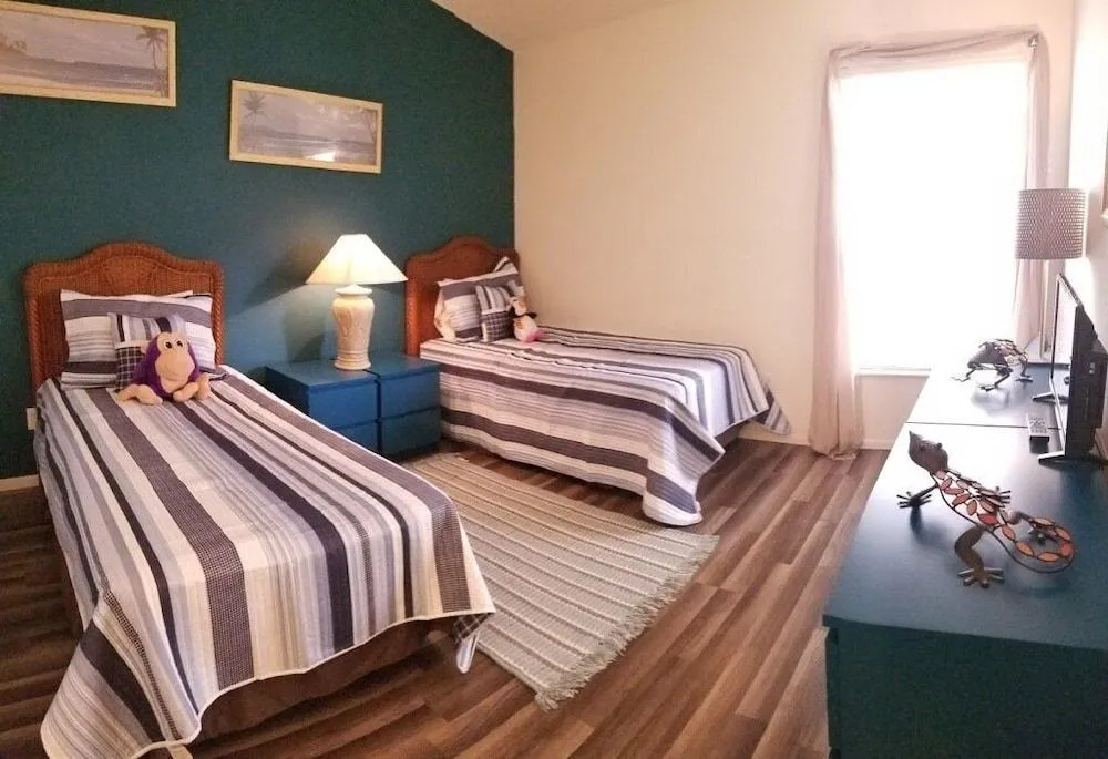 Hl116n Hampton Lakes 4 Bed