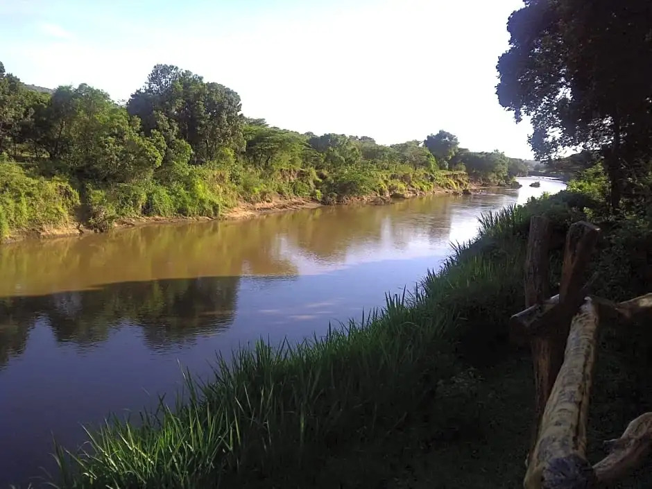 Exploreans Mara River Camp