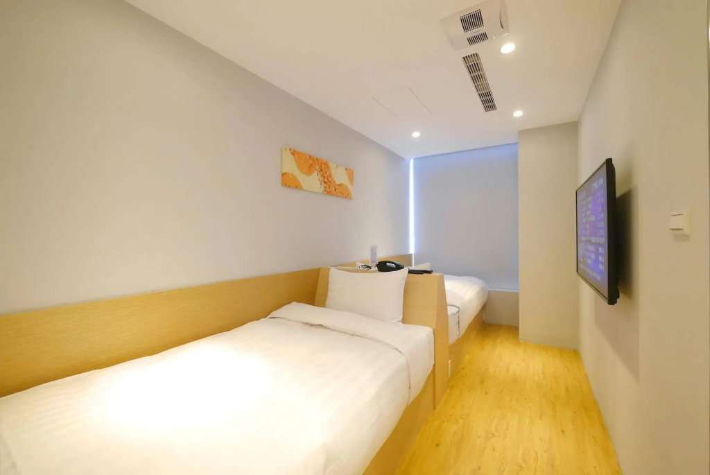 Shin Sei Bashi Hotel