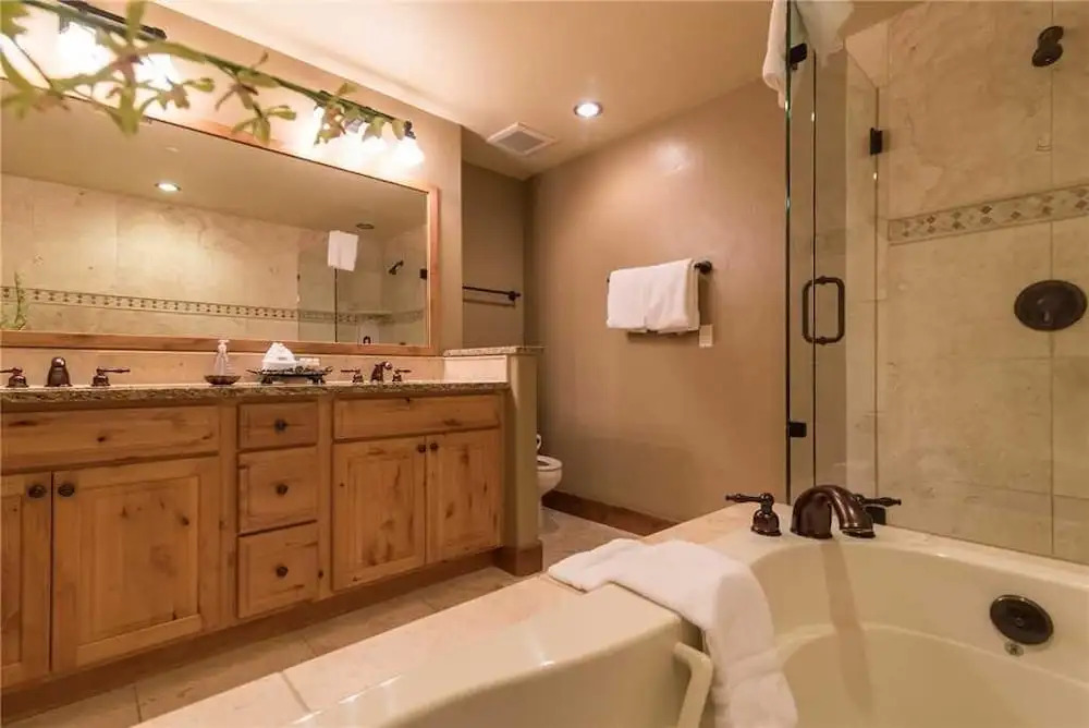 5306 Emerald Lodge, Trappeur's Crossing Apartment 4