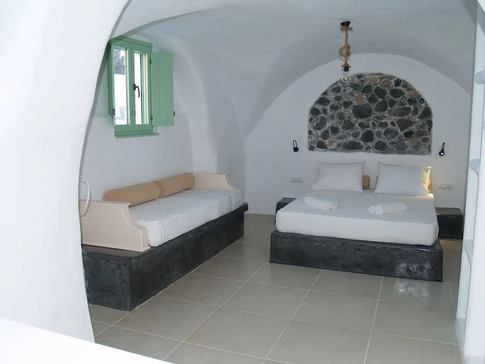Mythos Traditional Stonehouse