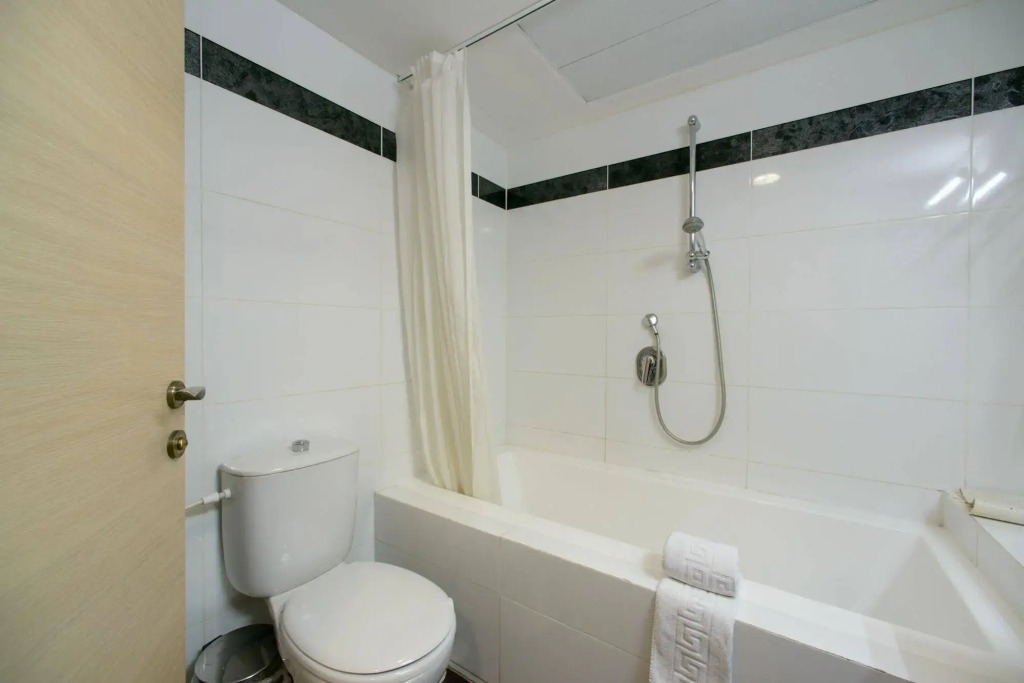 Royalty Suites