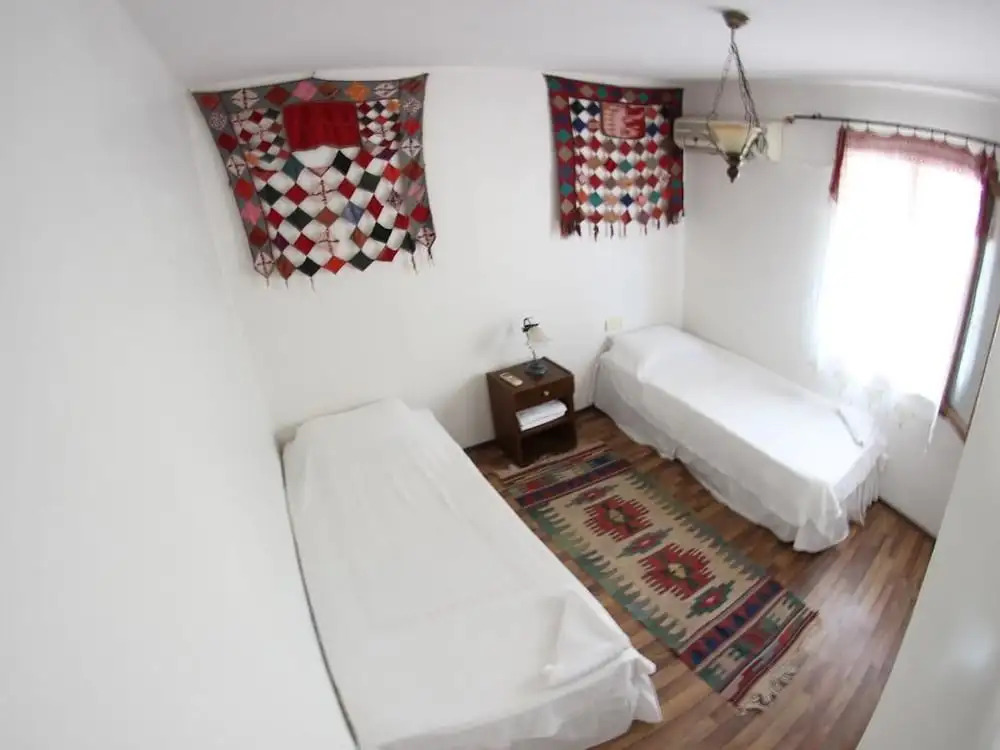 Tuncay Pension