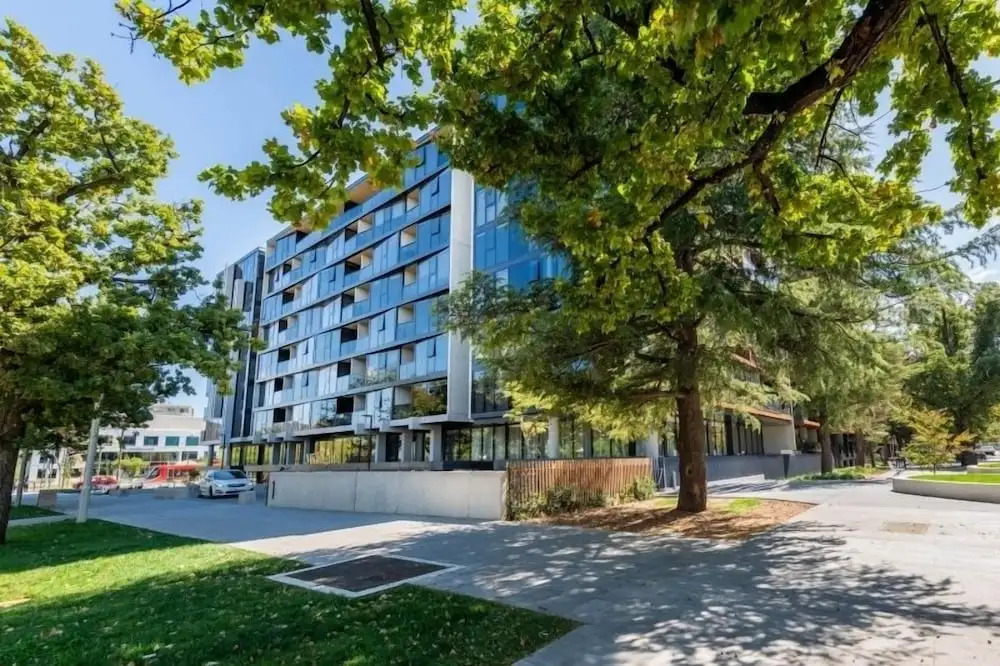 Accommodate Canberra Midnight Apartments