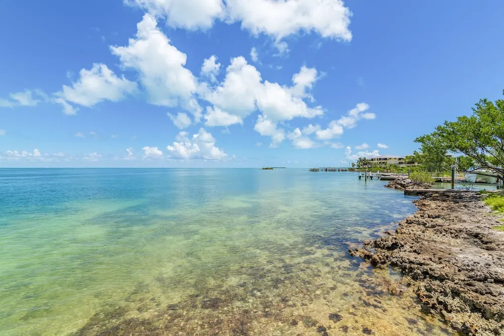 12400 Overseas Hwy Villa #7 3 Bedrooms 3 Bathrooms Villa