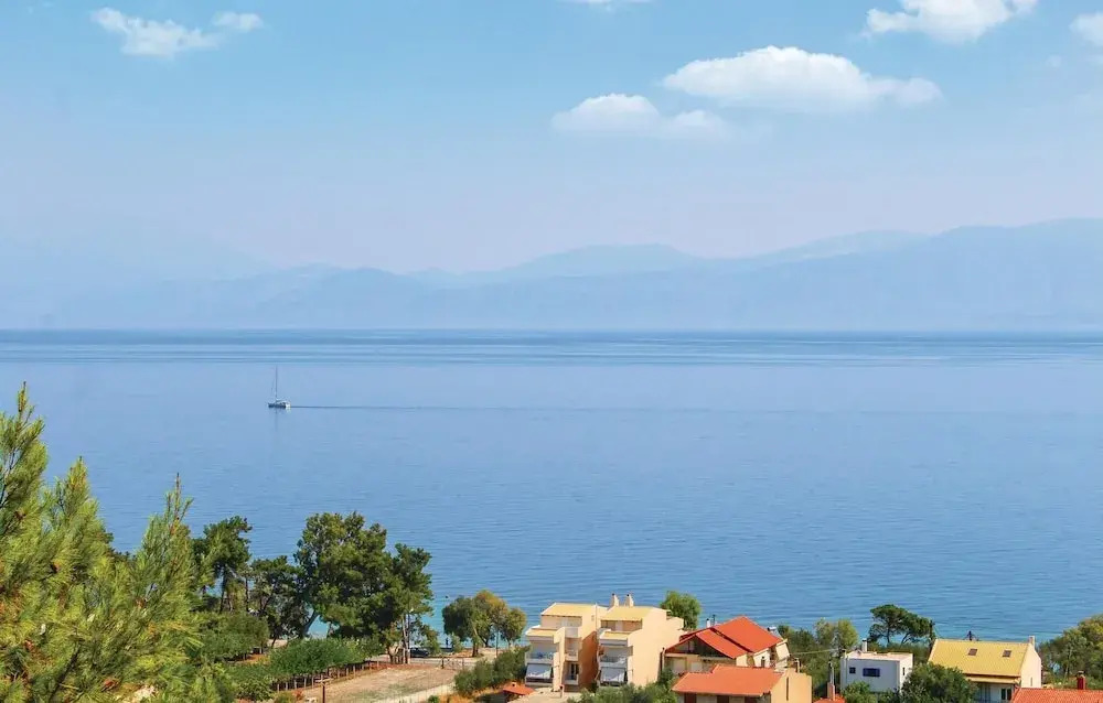 Gorgeous Home In Melissi Xylokastro With House Sea View