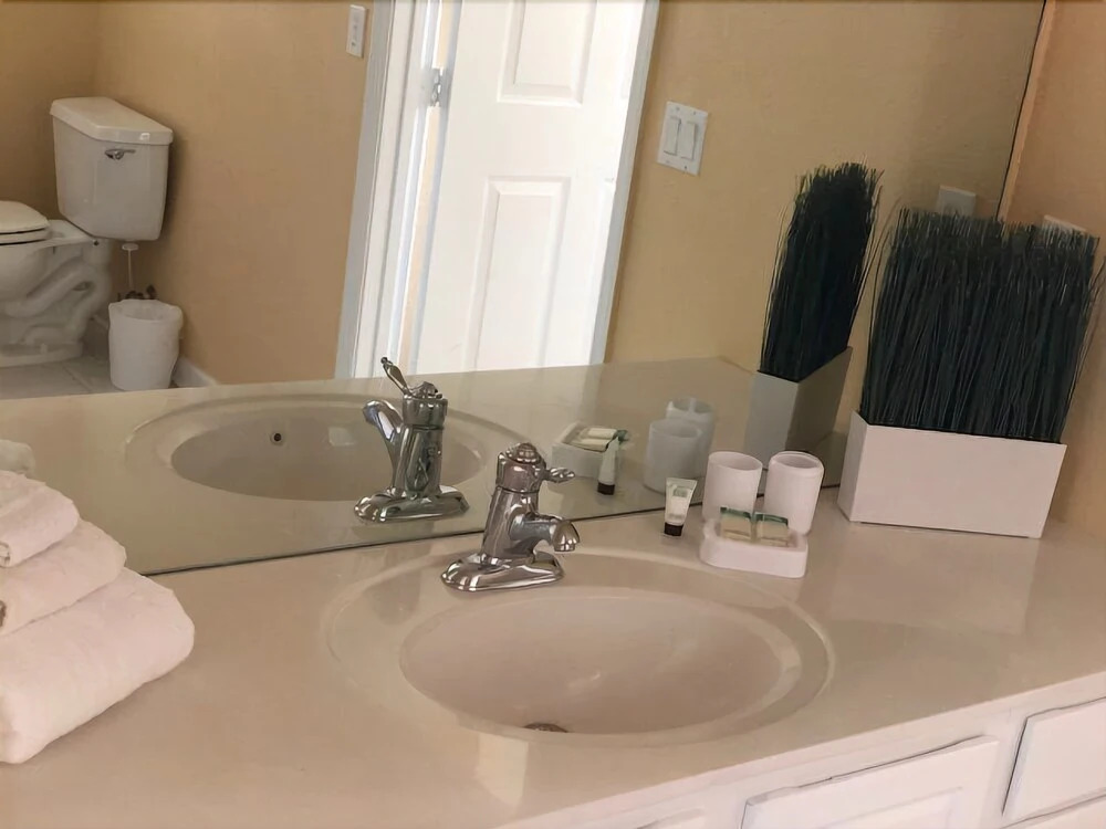 #34 Vista Cay Resort - Three Bedroom Condo