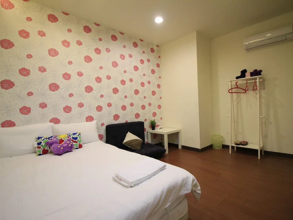 Fengjia Hello Hostel