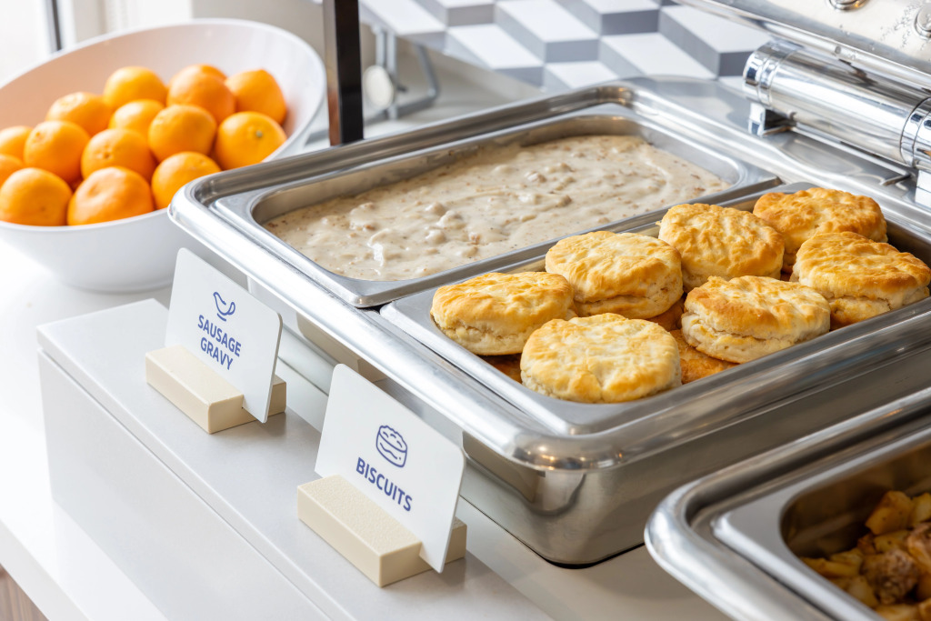 Holiday Inn Express Hotel & Suites Wichita Airport by IHG