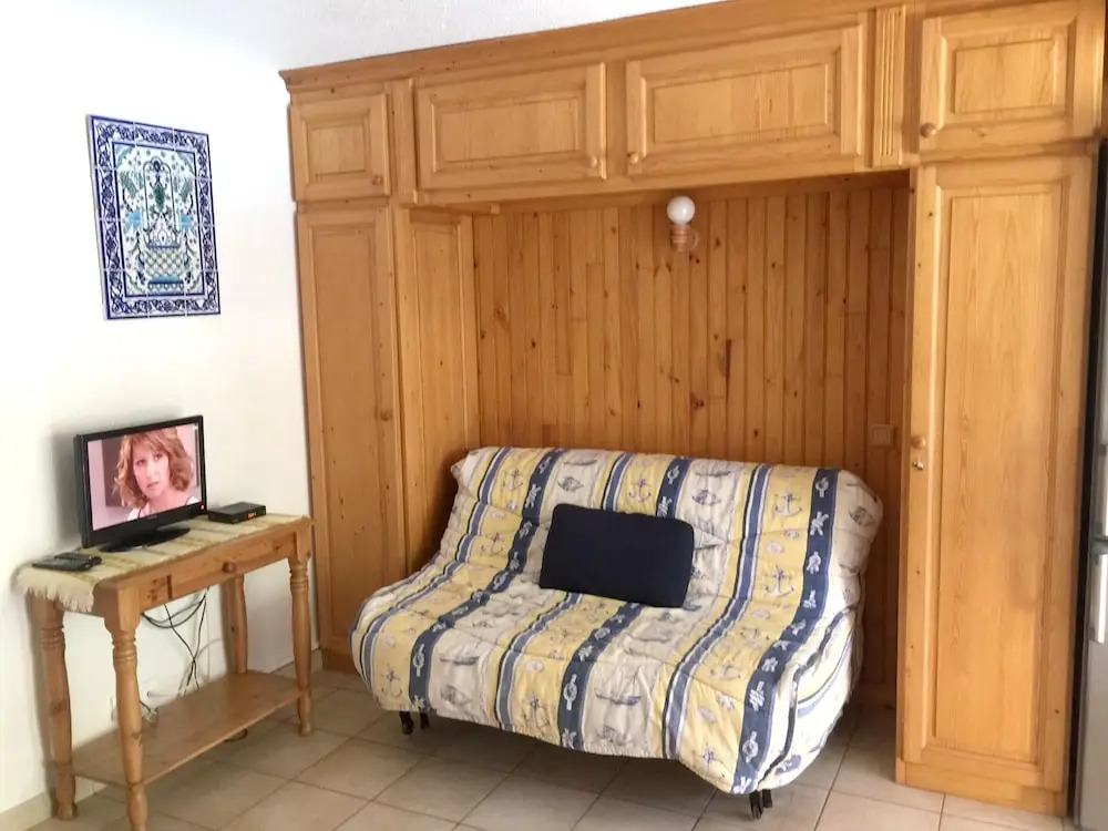 Studio in Le Grau D'agde, With Pool Access and Enclosed Garden