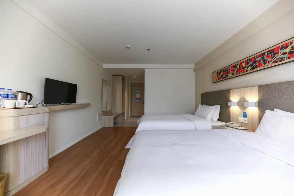 Hanting Hotel Guiyang Huaguoyuan Twin Towers