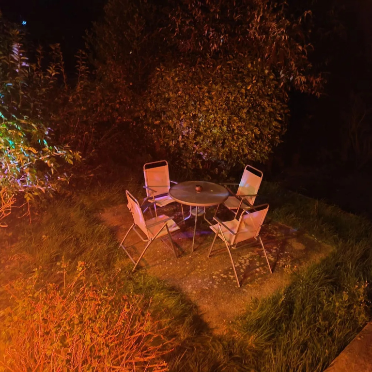Private Entire House - 3 Bedrooms, Garden, Parking