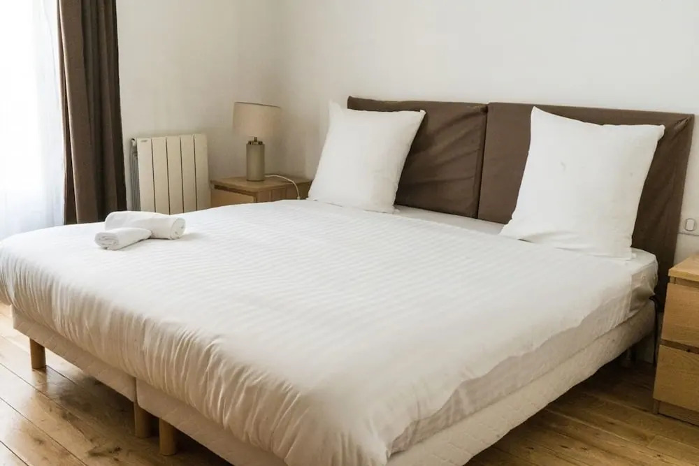 Opera Grey I Trendy 2 Bed Apt in Paris