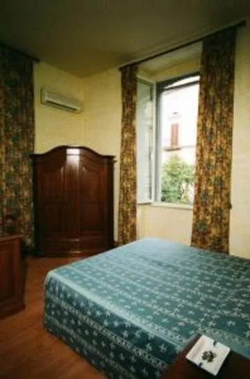 Hotel Crispi