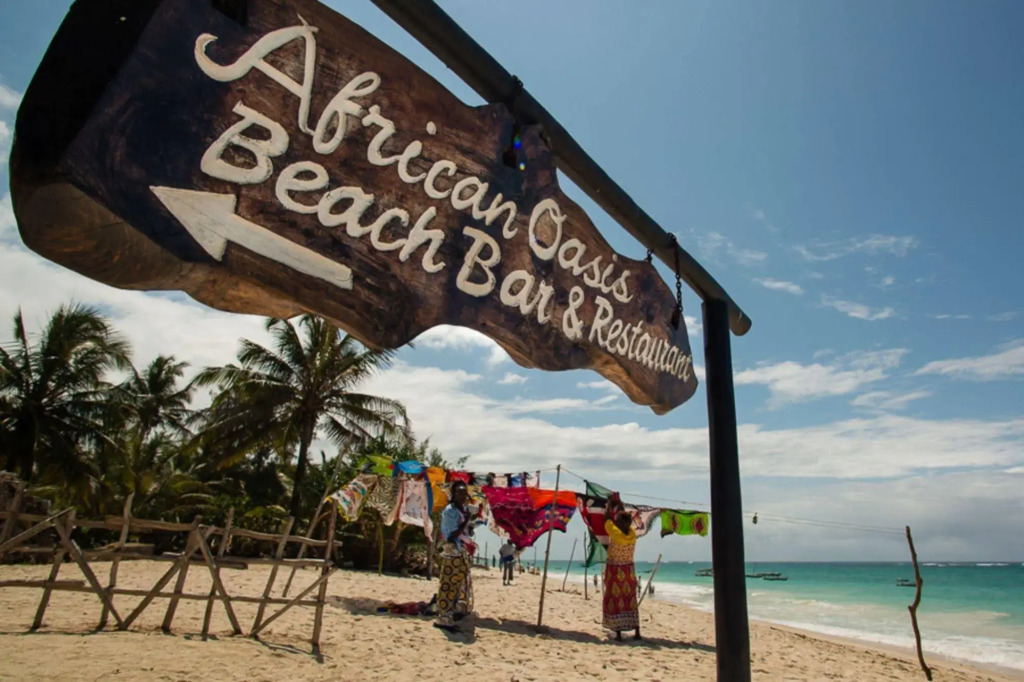 Bahari Dhow Beach Villas