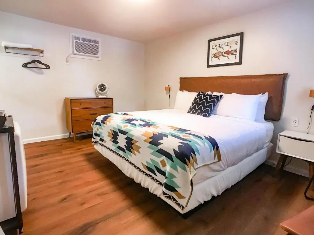 Stonewall Motor Lodge
