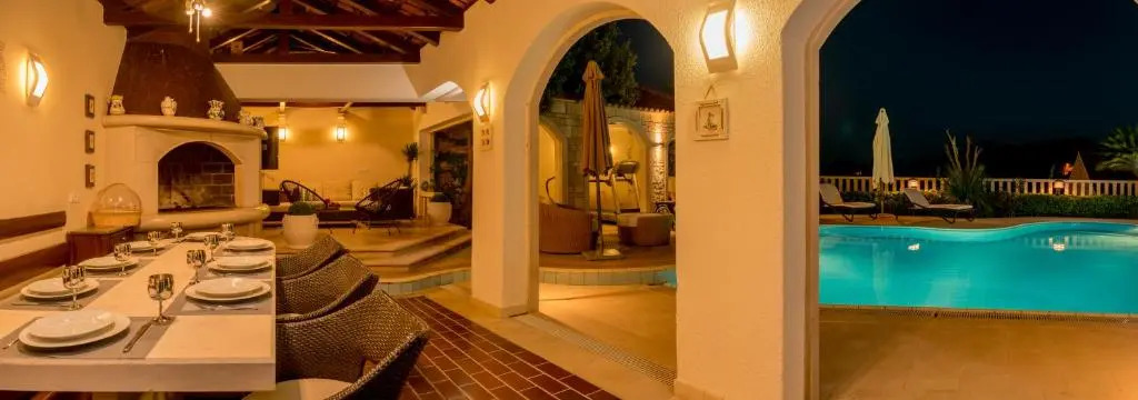Luxury Villa Godi Star with private heated pool, staff - concierge service