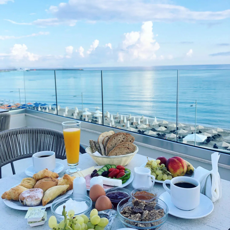 Batis Aero Beachfront Wellbeing Hotel