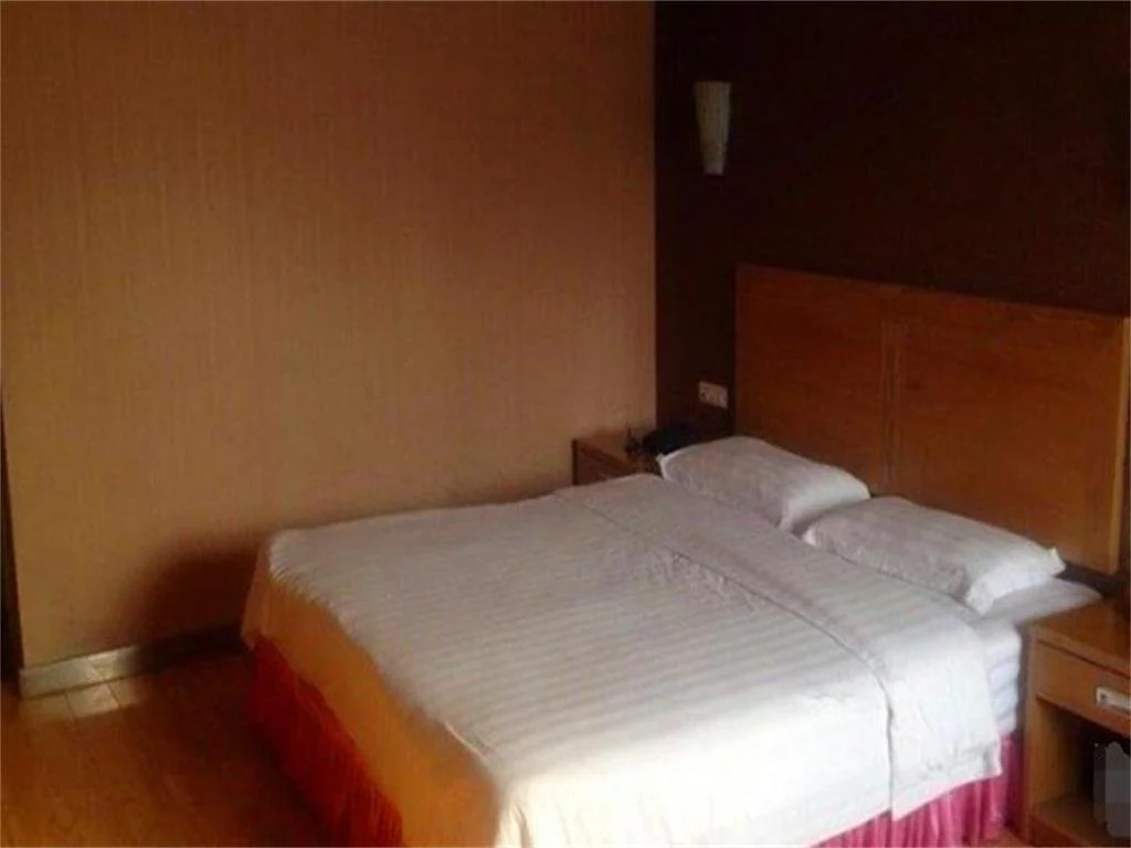 Guangming Hotel