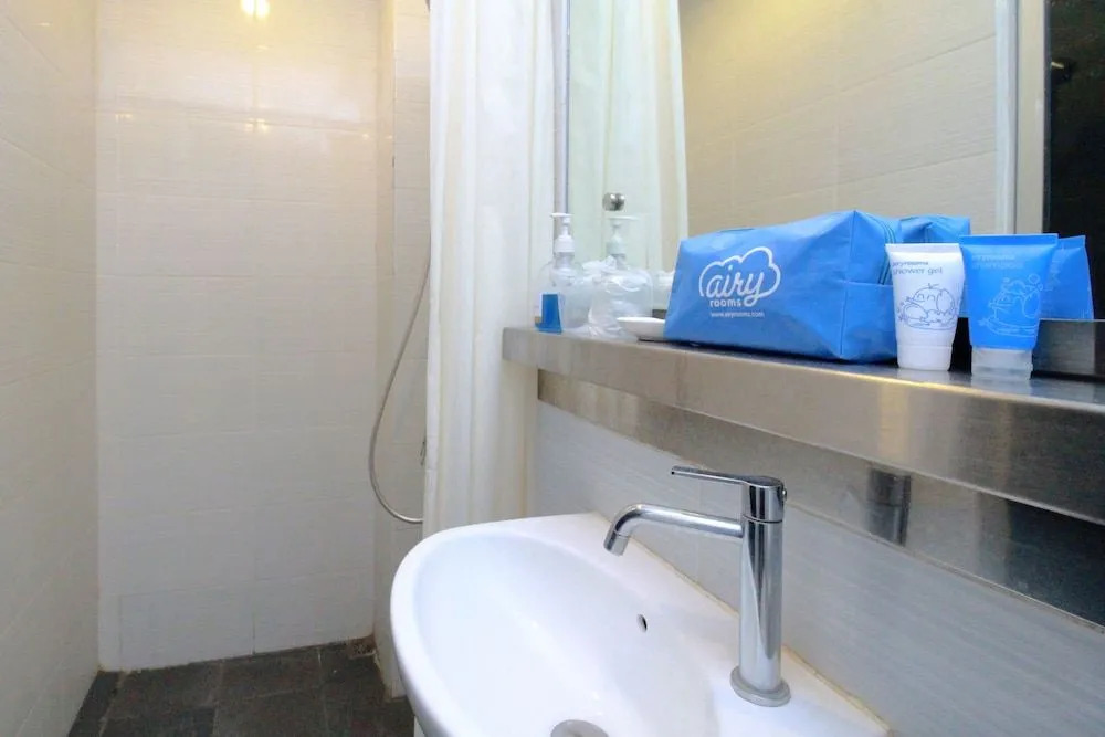 Airy Thamrin Gandhi Medan