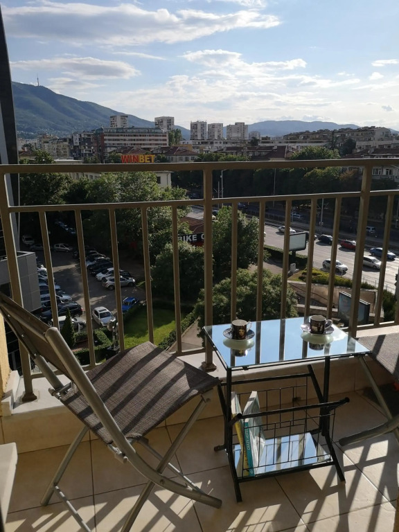 Big 2-Bedroom Apt - Each Stay Triggers Donation to Non-Profit Organisation