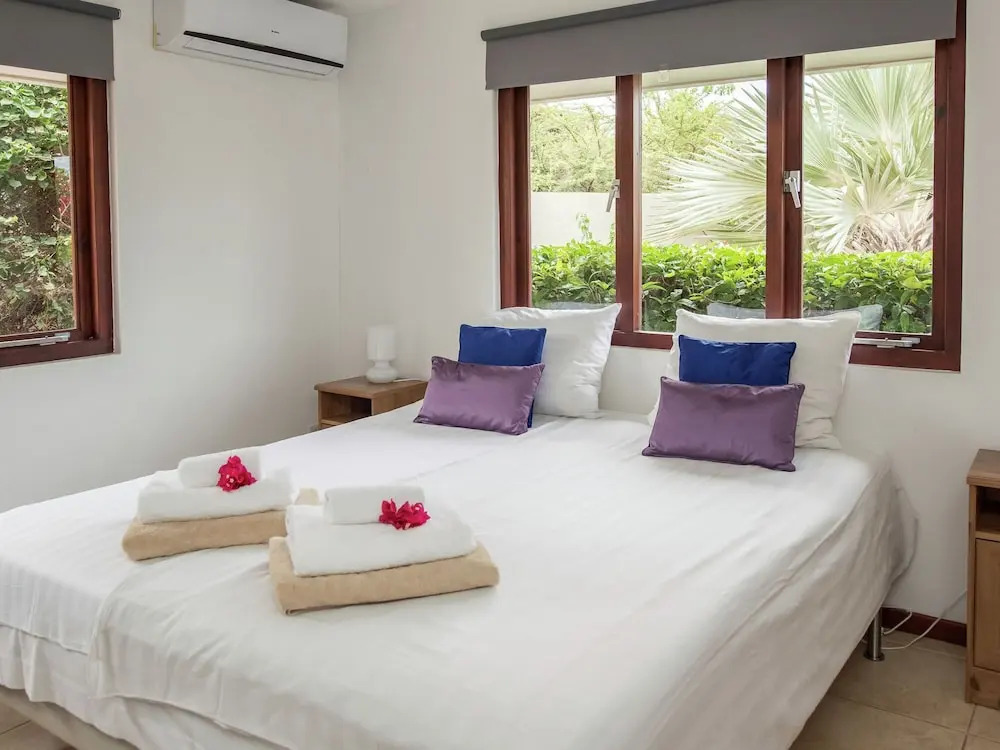 Tropical Villa With Private Swimming Pool in Nearby Jan Thiel in Willemstad