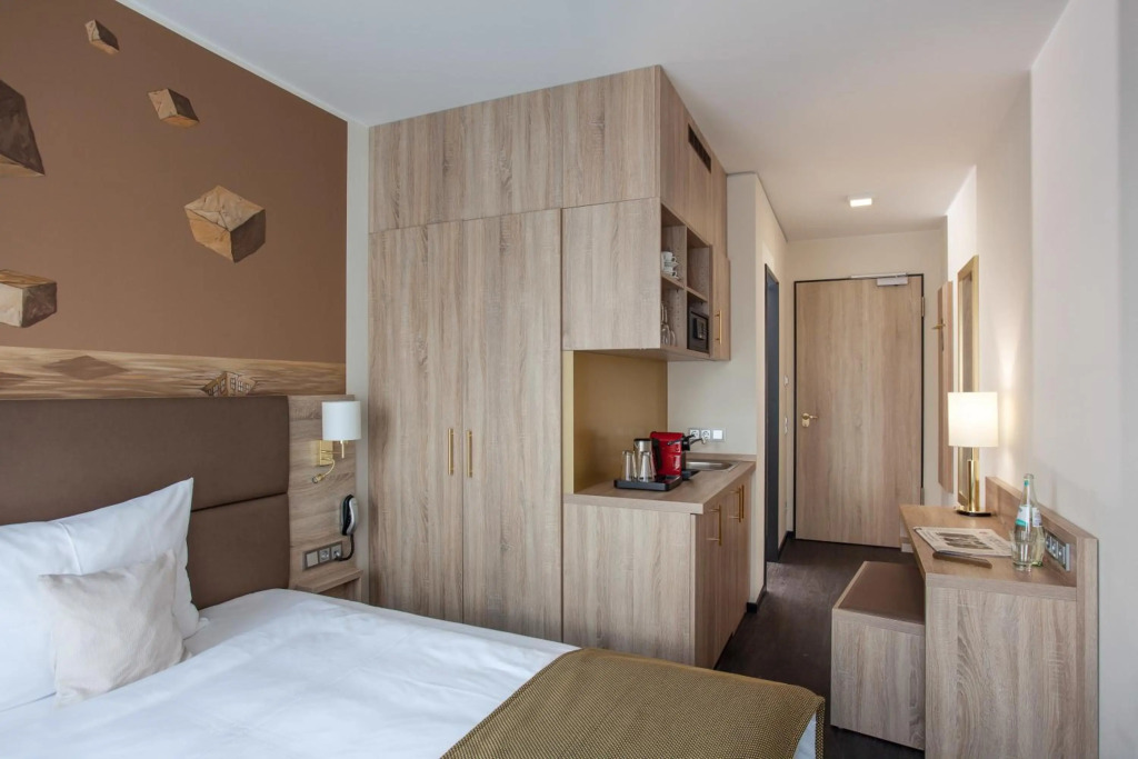 Stay! Hotel Boardinghouse