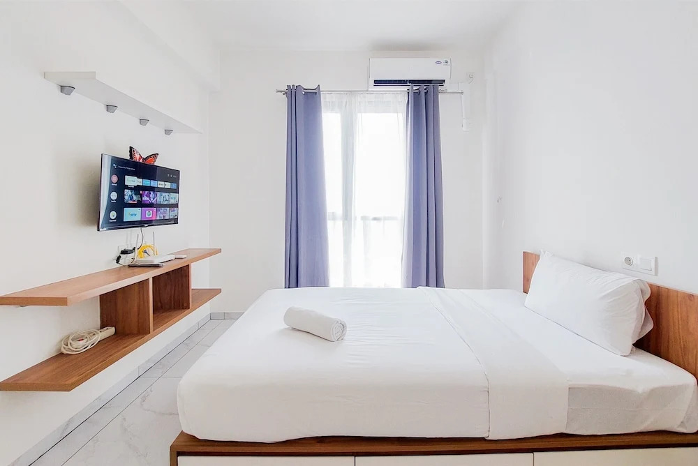Warm Studio At 38Th Floor Sky House Alam Sutera Apartment