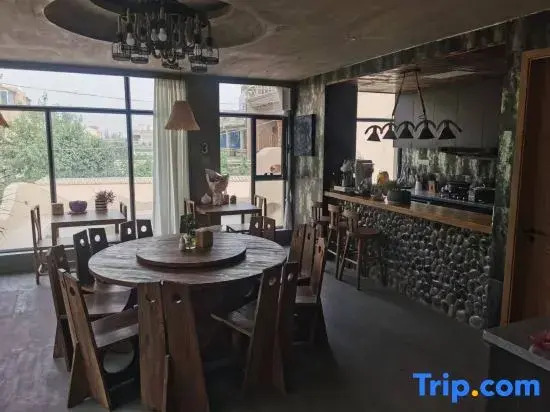 Kashi Lin Yin courtyard homestay