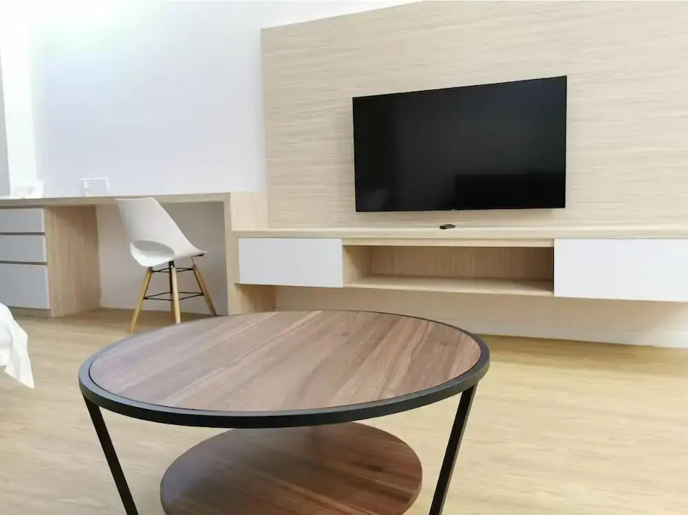 Aru Suites KK