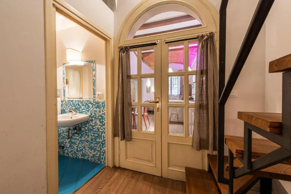 Florence Hideaway by Mmega