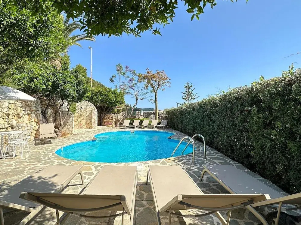 Charming Holiday Home Near Sea
