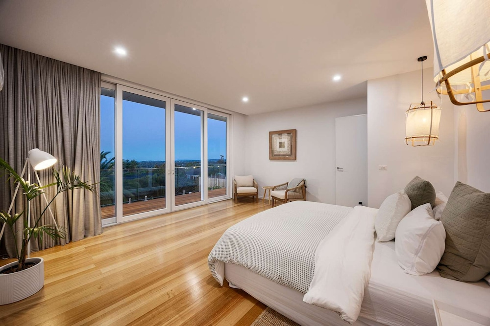 Airosa Blanca Pool Spa Sea Views