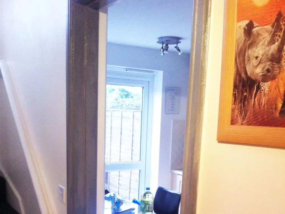 My-Places Large 4 Bed Town House (14A)
