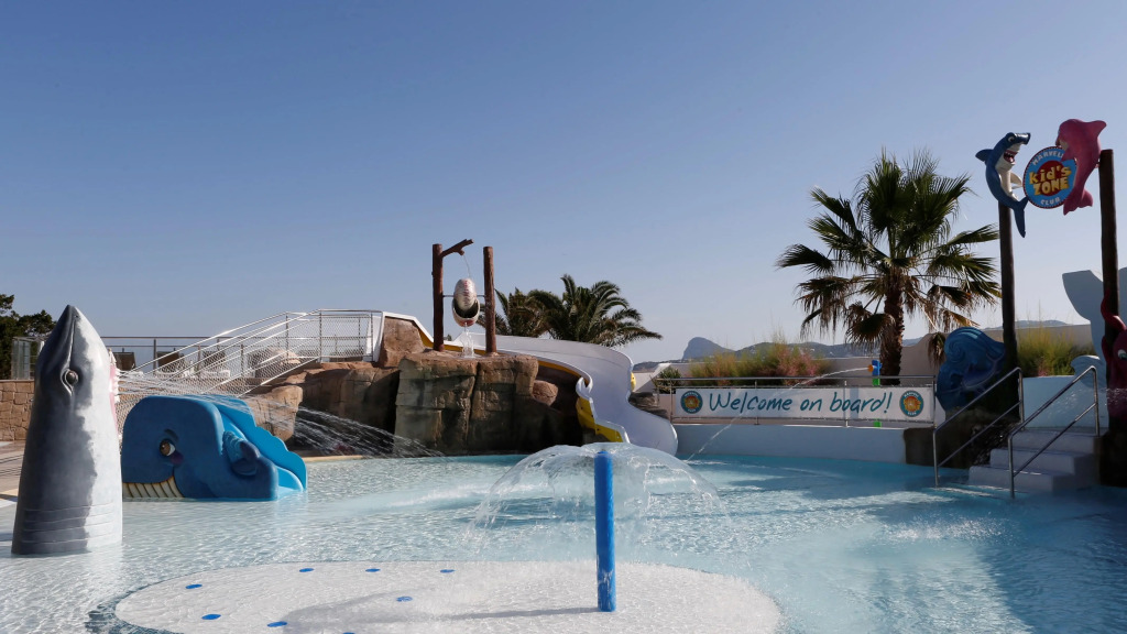 Marvell Club Hotel & Apartments