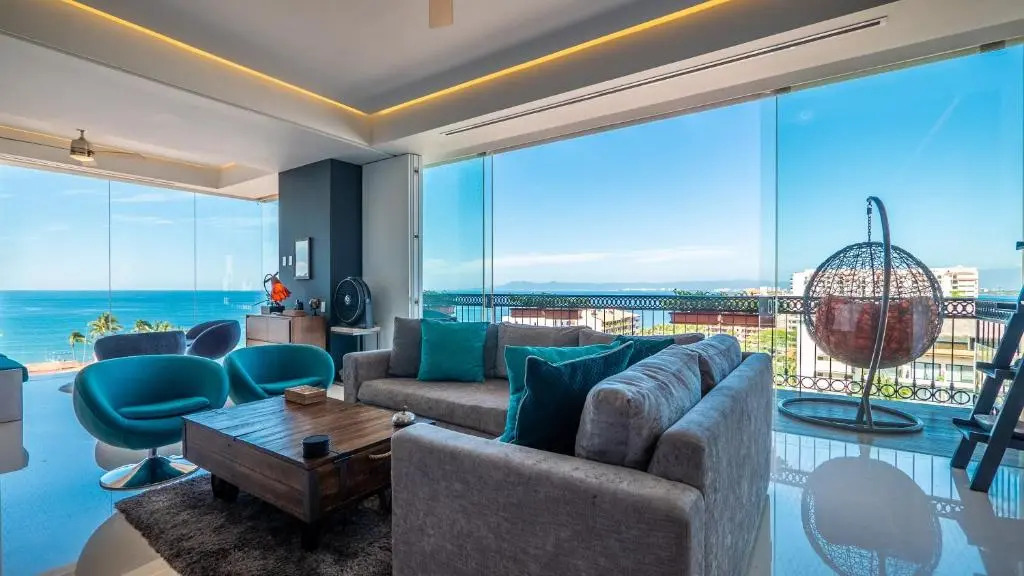 Pier 605 Pier Stunning Ocean View Corner Unit with Balcony