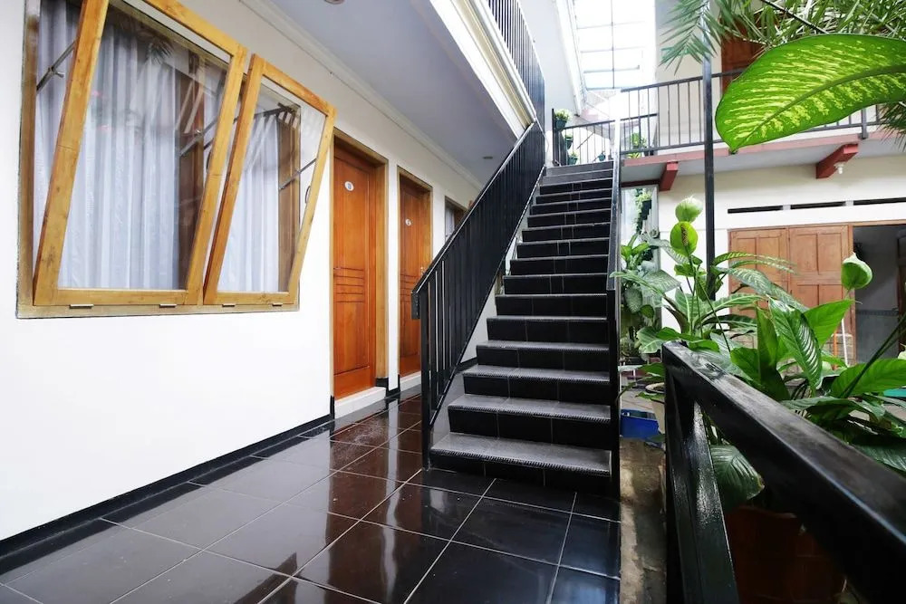 Airy Syariah Klojen Buring 9 Malang