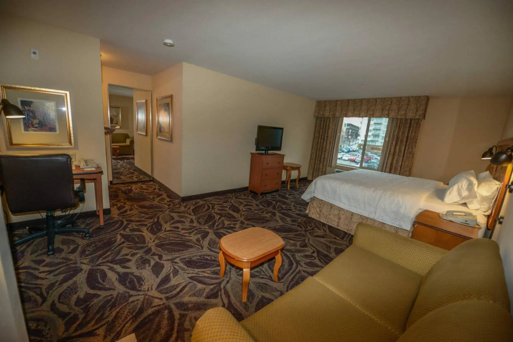 Hampton Inn & Suites Bremerton