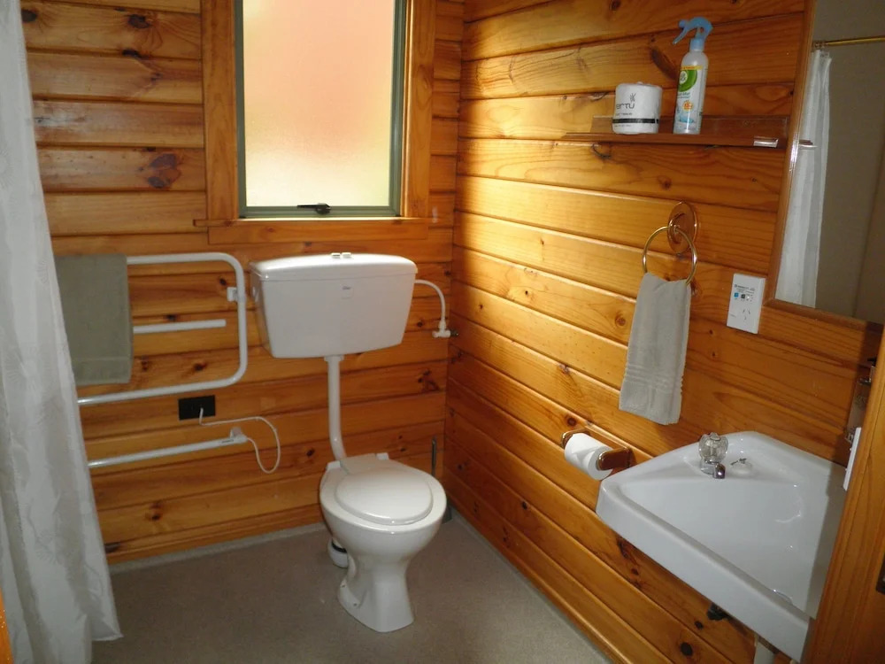 Forest Peak Motel