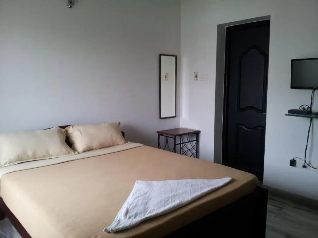 Roshini Serviced Apartments