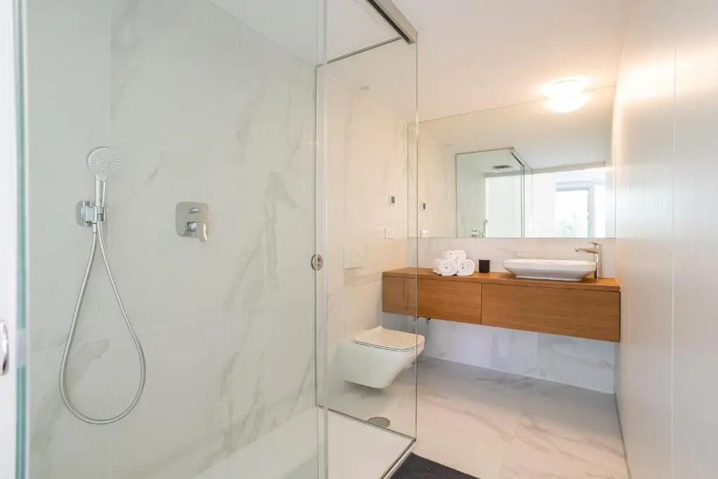 Ensuite The Wave II with Pool and free parking