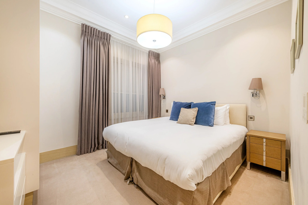 Claverley Court Apartments Knightsbridge