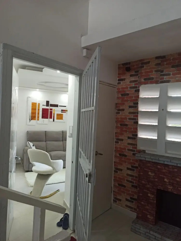 Luxurious Apartment 4to Level With Security Camera