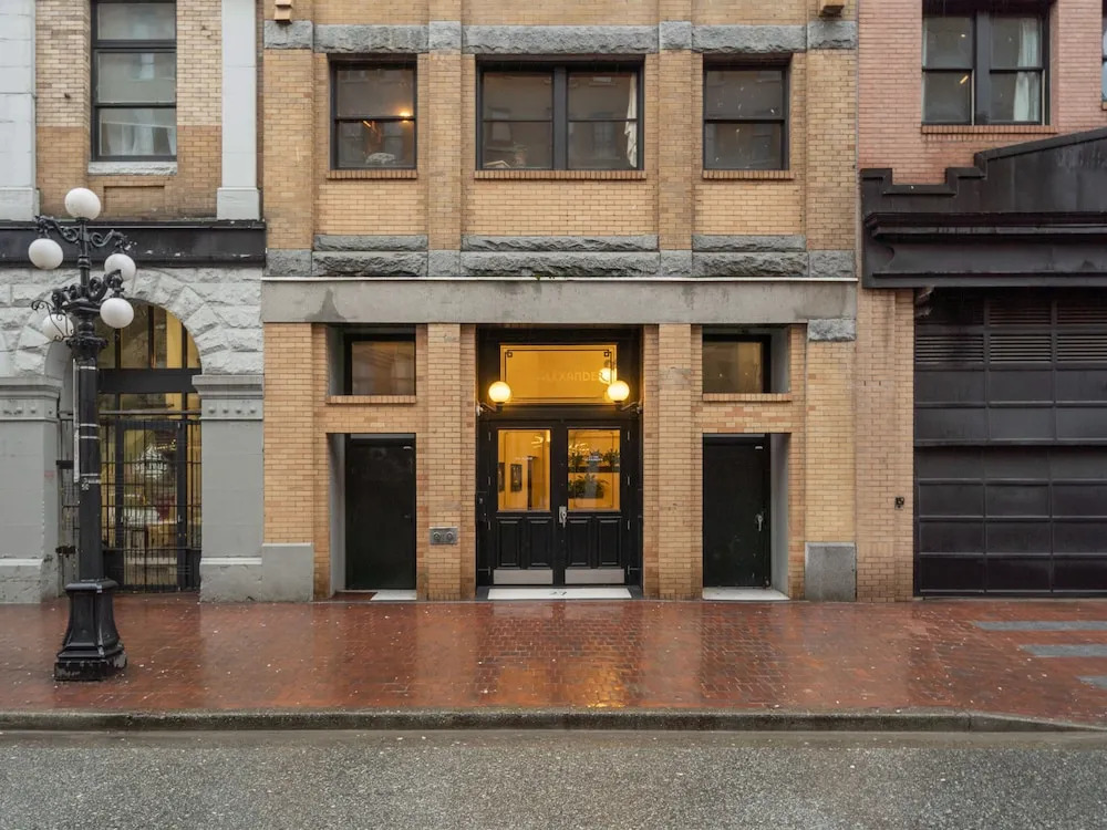 Sterling Suites - Gastown