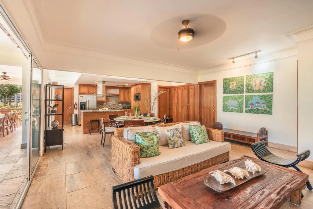 Private Terrace 3BR 6 Guests Beach Access
