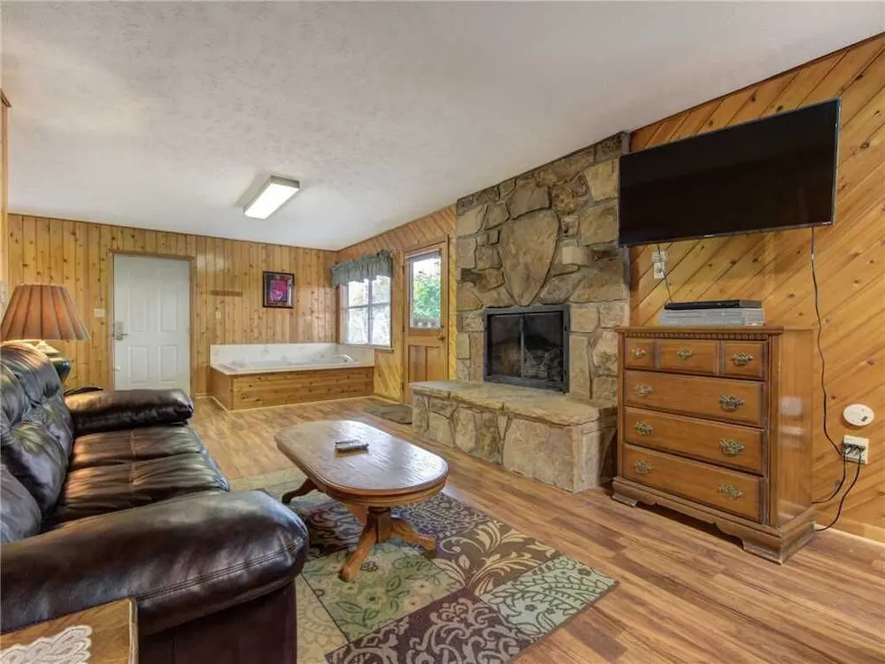 LeConte View 1 - One Bedroom Cabin